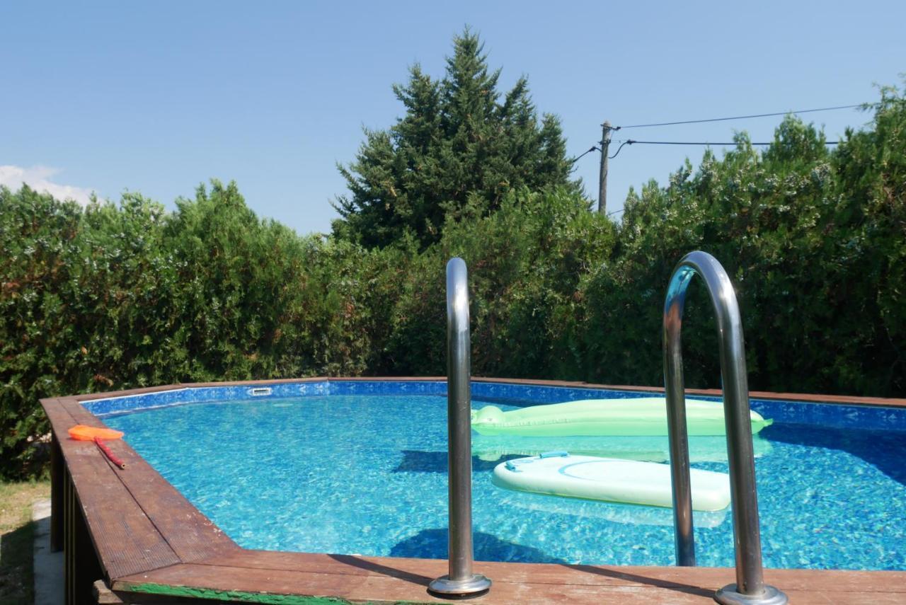 La Petite Maison Αρλ Εξωτερικό φωτογραφία