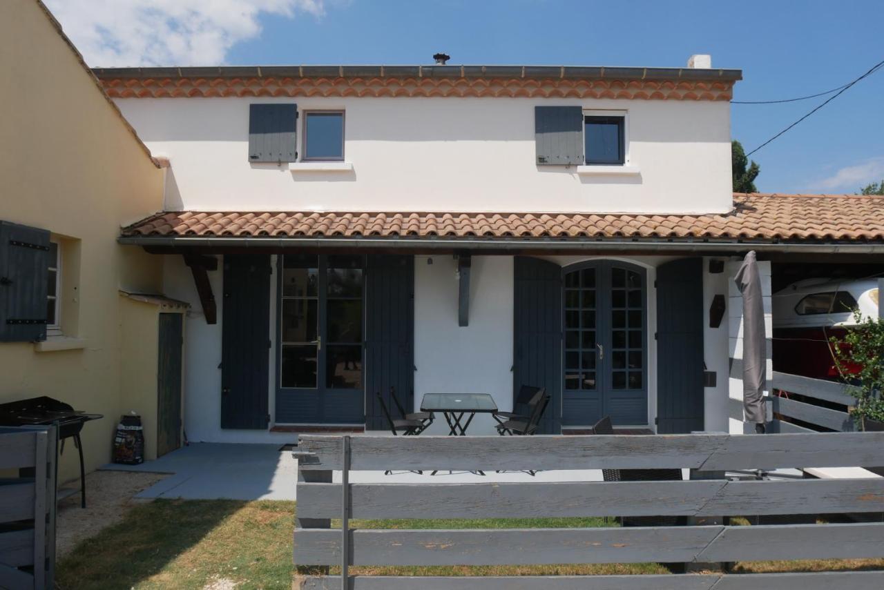 La Petite Maison Αρλ Εξωτερικό φωτογραφία